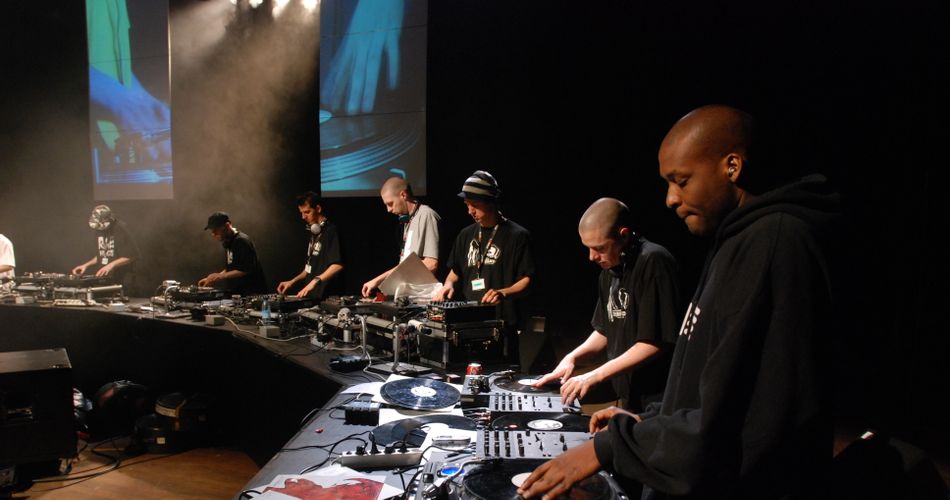 DJ Grazzhoppa's DJ Bigband + afterparty