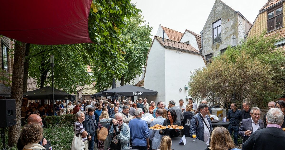 Inhuldiging David Galleplein - Huiskunstenaar en observator | CC Brugge